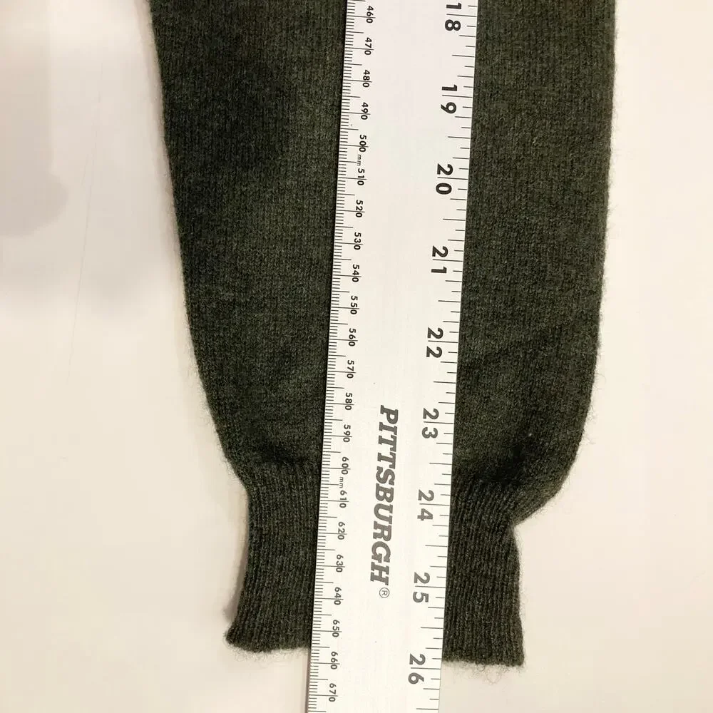 NWOT CASHMERE CLUB ROOM LUXURY Sweater Men L Cashmere Green V-Neck Ribbed Trim